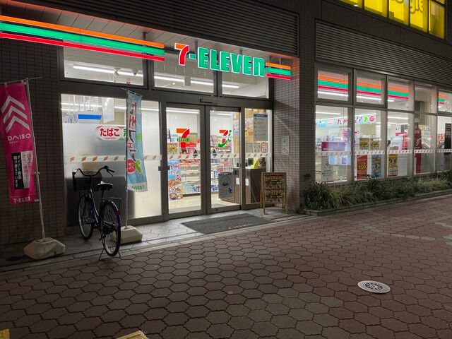 コンビニ　セブンイレブン 江東亀戸6丁目店（コンビニ）まで81m