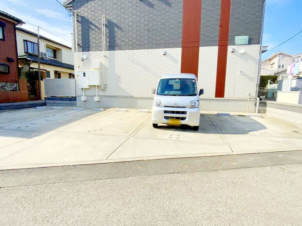 駐車場　駐車場