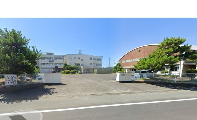 小学校　掛川市立中小学校（小学校）まで1053m