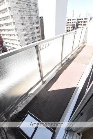 地下鉄東西線 バスセンター前駅 徒歩5分 10階建 築21年の居間写真