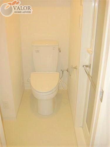 ブルーライン 吉野町駅 徒歩2分 9階建 築17年のトイレ写真