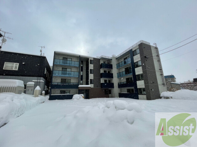 建物外観　北郷３条「Ｒｅｓｉｄｅｎｃｅ　ＬｅａＬｅａ」完成予想パース