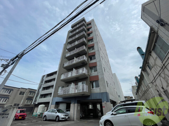 建物外観　札幌市中央区南１３条西「セレナール南１３条」