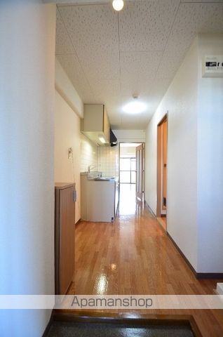 ＪＲ可部線 緑井駅 徒歩8分 8階建 築27年の玄関写真