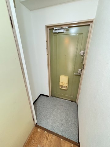 玄関　別号室の写真です。ご参考までに