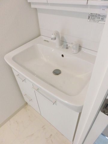 洗面設備　嬉しい独立洗面台☆