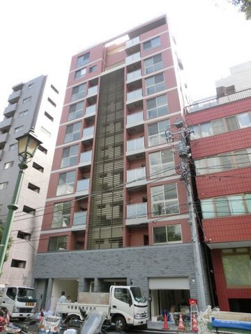 建物外観　緑溢れる浜町公園目の前