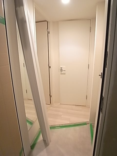 セレニテ神戸元町クレアの玄関写真