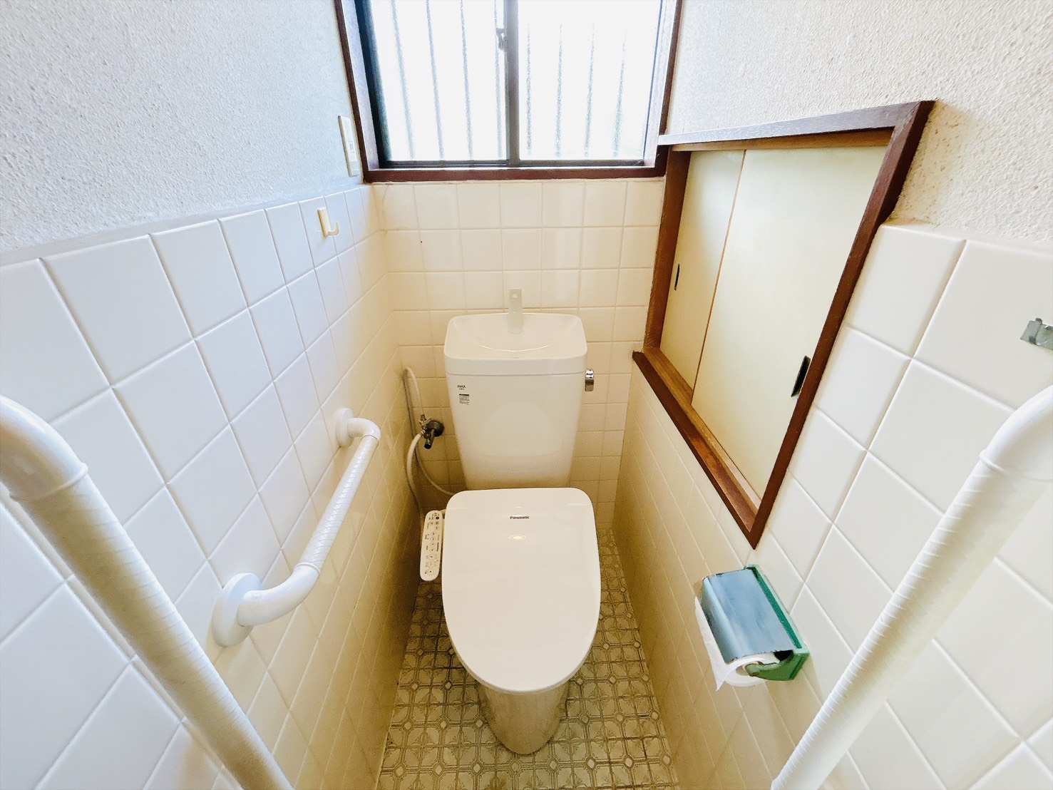 ＪＲ阪和線 和泉砂川駅 徒歩18分 2階建 築40年のトイレ写真