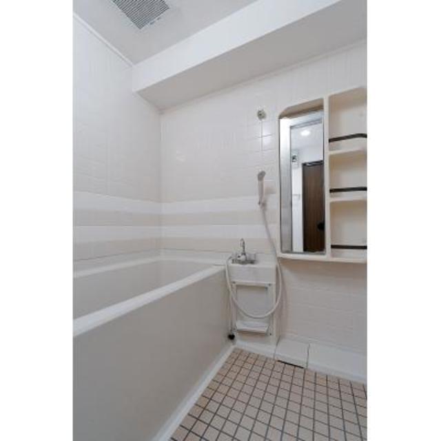 バス・シャワールーム　※写真は同タイプ住戸です。