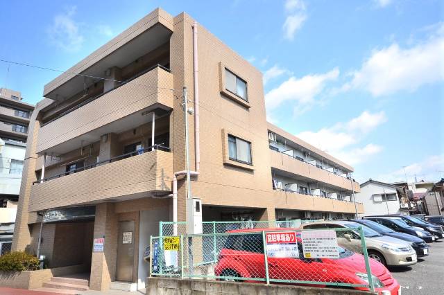 建物外観　弊社貸主物件です