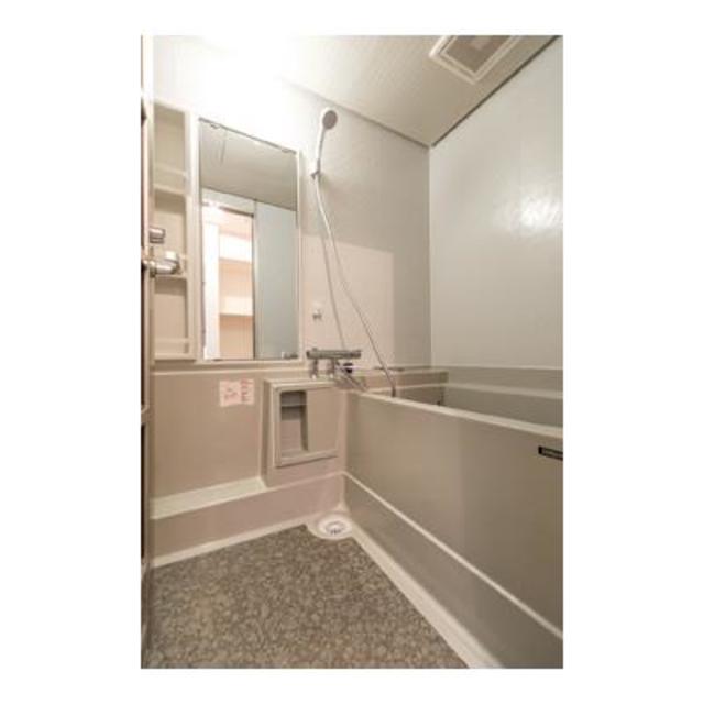 バス・シャワールーム　※写真は同タイプ住戸です。