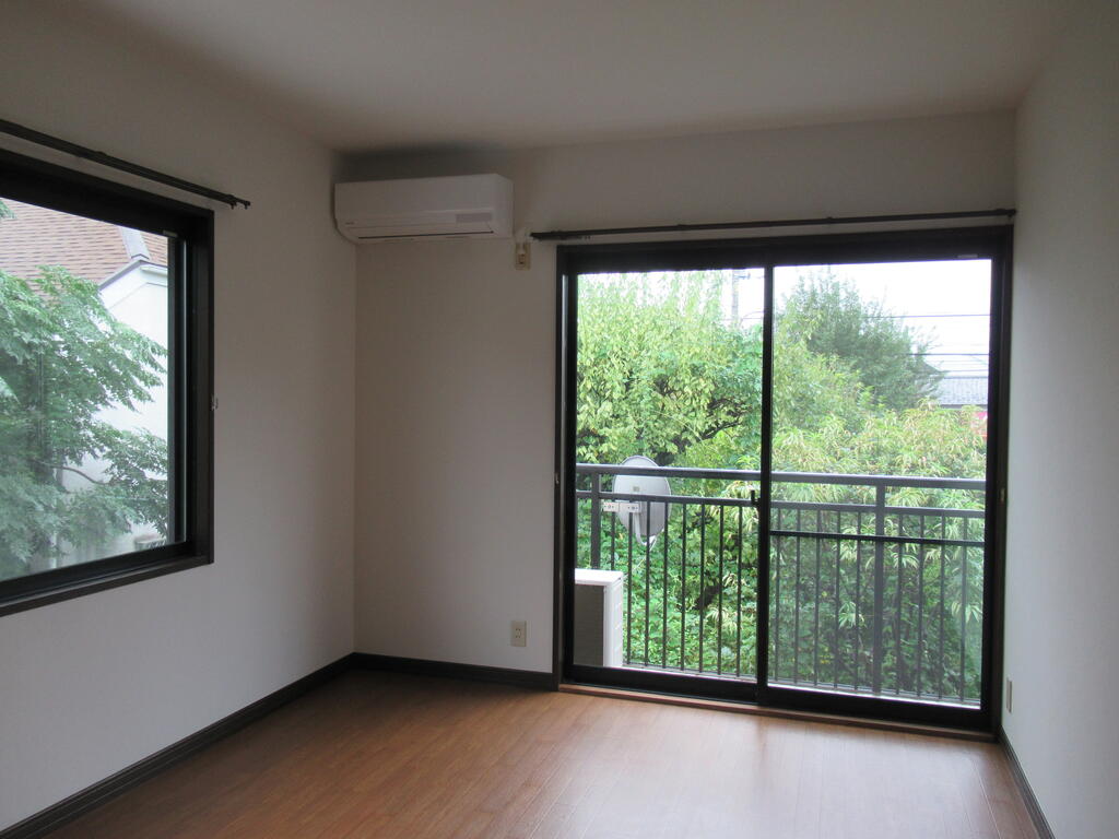 和泉本町1丁目住宅2階の居間写真