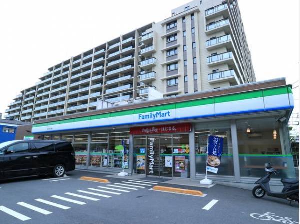 コンビニ　ファミリーマート西六郷三丁目店（コンビニ）まで271m
