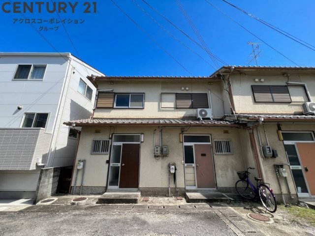 建物外観　カメラ付きインターホンついてます♪