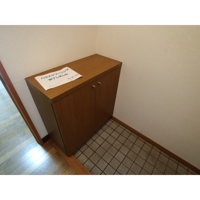 レジデンスヤマシチ A・Bの玄関写真