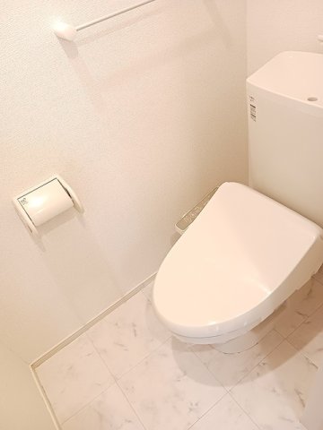トイレ　ゆったりとした空間のトイレです