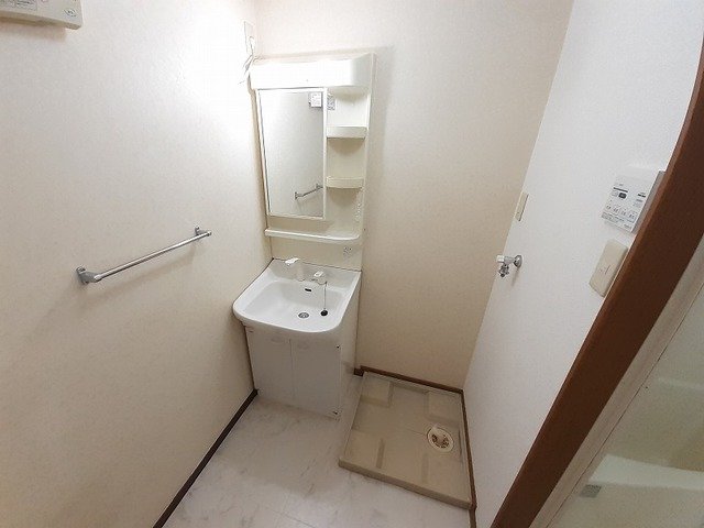洗面設備　洗面所です
