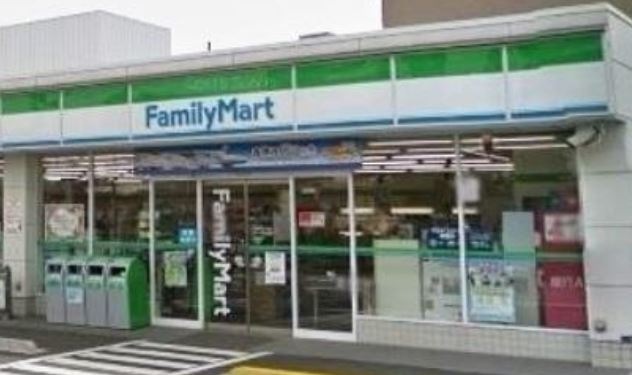 コンビニ　ファミリーマートタケウチ矢口店（コンビニ）まで318m