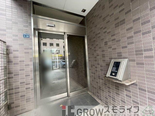 阪神本線 新在家駅 徒歩4分 7階建 築26年の外観写真
