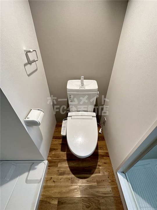 トイレ　トイレもきれいです