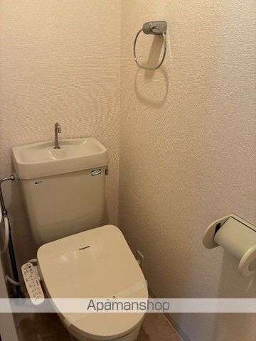 ＪＲ総武線 下総中山駅 徒歩8分 6階建 築36年のトイレ写真