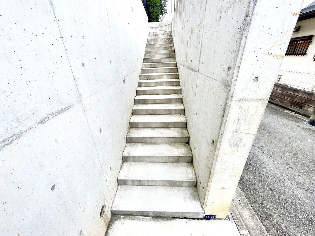 相鉄いずみ野線 二俣川駅 徒歩11分 2階建 築5年の外観写真