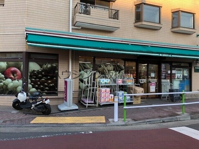 スーパー　まいばすけっと地下鉄赤塚駅南店（スーパー）まで72m