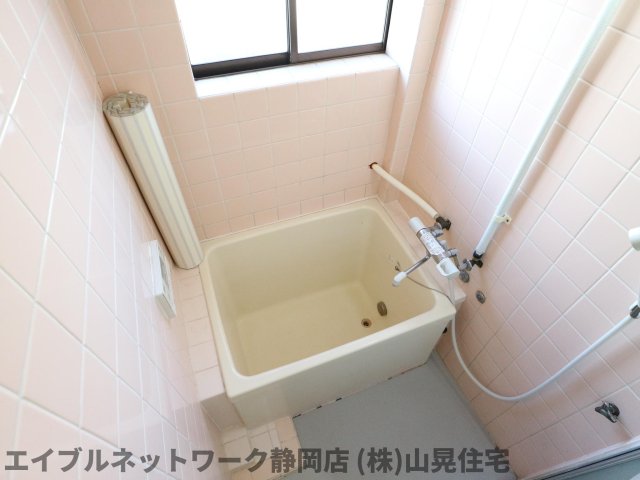 バス・シャワールーム　日々の暮らしに欠かせないお風呂です