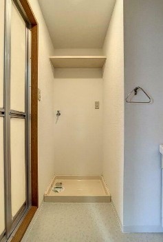 その他設備　室内洗濯機置き場。