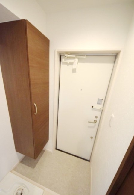 玄関　別部屋参照写真