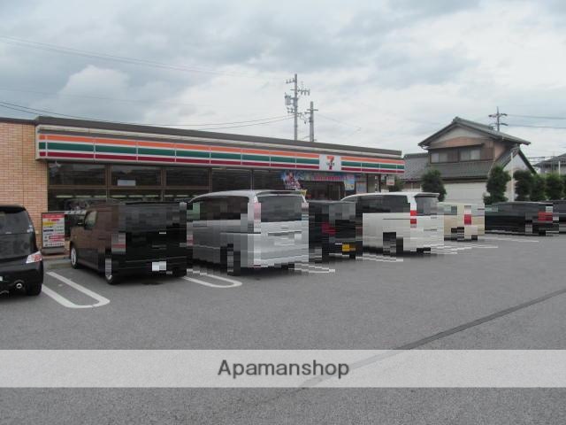 コンビニ　セブンイレブン（コンビニ）まで690m