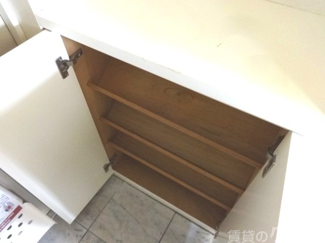収納　玄関にはシューズボックスあります。