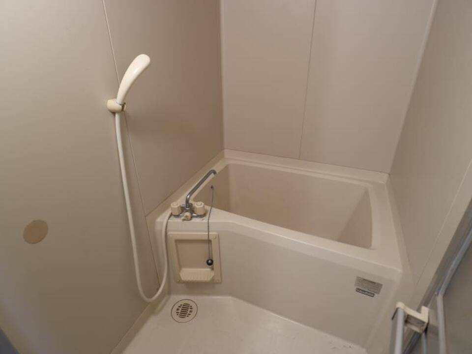 バス・シャワールーム　浴室