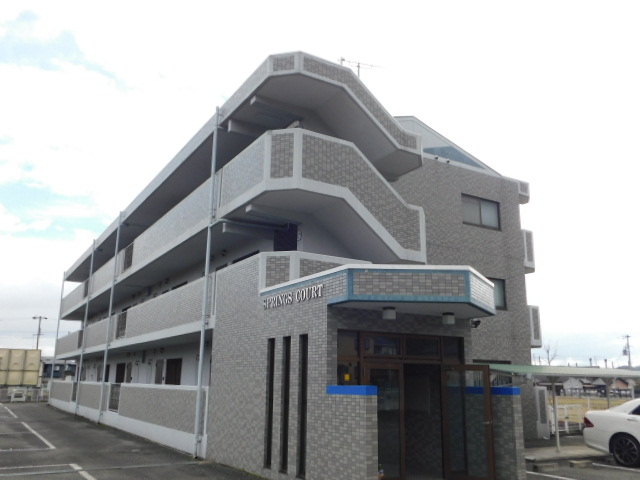 姫路市四郷町山脇のマンションの建物外観