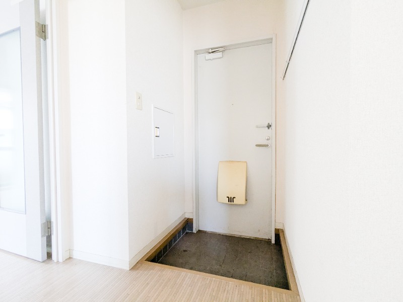 玄関　図面と現状に相違がある場合には現状を優先