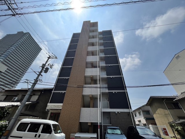 岡山市北区桑田町のマンションの建物外観