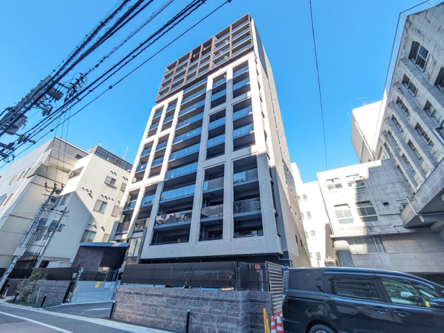 松山市三番町のマンションの建物外観