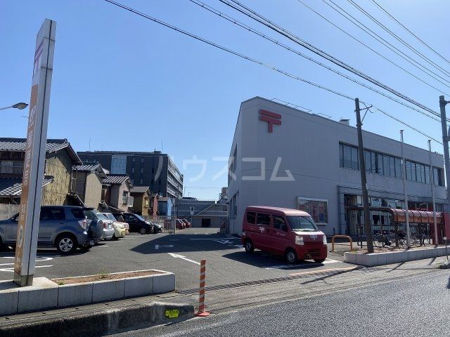 【マリアロッソ弥富駅前の郵便局】