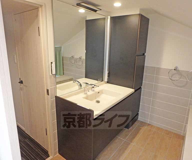 【京都市上京区青龍町のマンションの洗面設備】