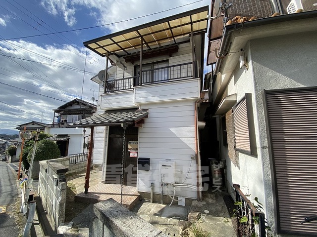 大和郡山市西田中町貸家の建物外観