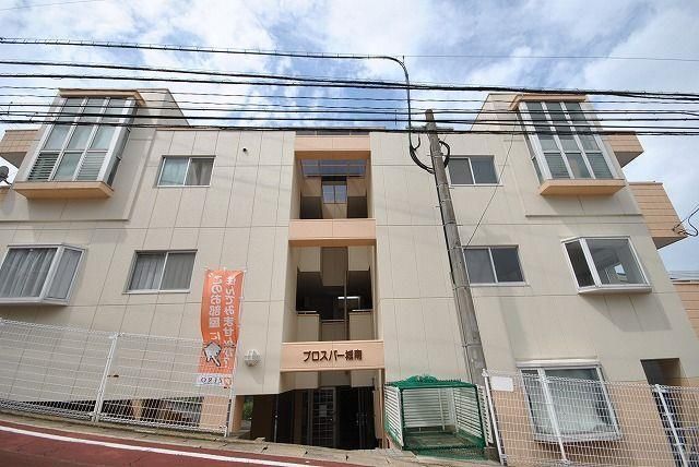 福岡市城南区西片江のマンションの建物外観