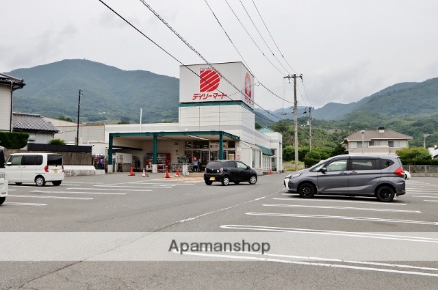 スーパー　（株）デイリーマート／美馬店（スーパー）まで4455m