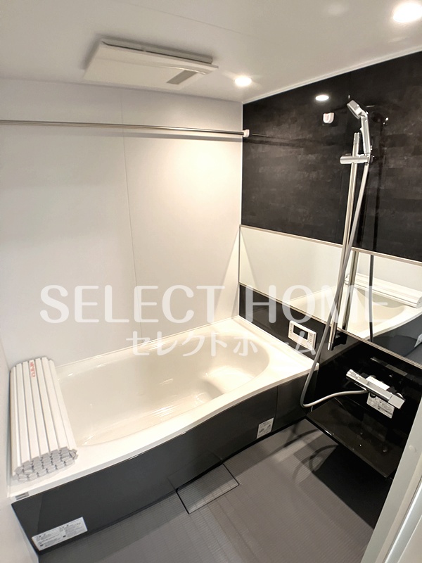 バス・シャワールーム　ゆったり過ごせるお風呂です 同型タイプ