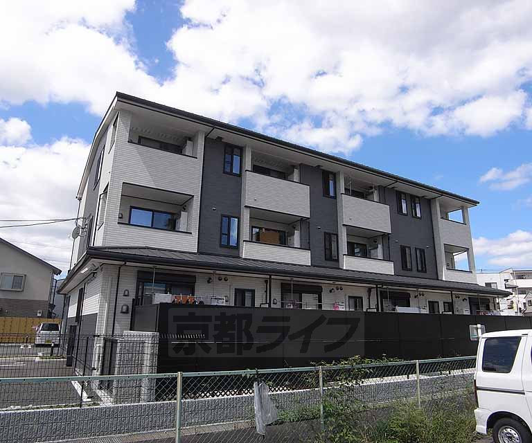 建物外観　パリッとした外観です。