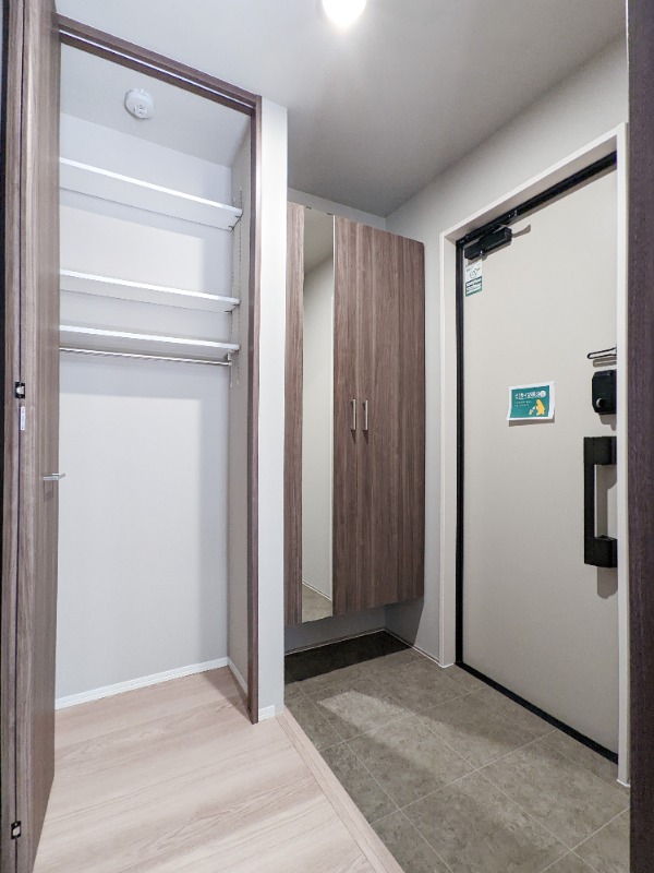 玄関　図面と現状に相違がある場合には現状を優先