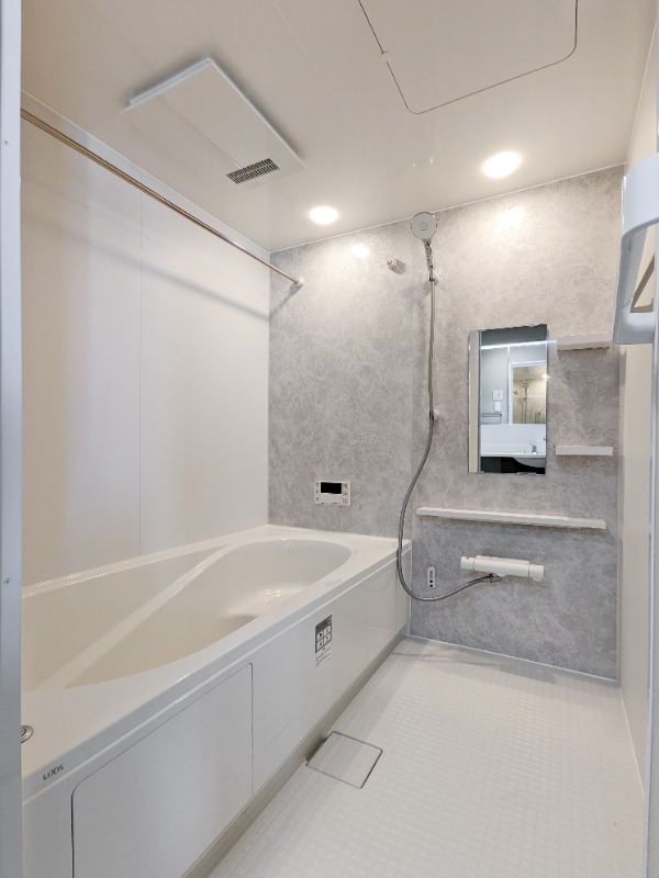 バス・シャワールーム　図面と現状に相違がある場合には現状を優先