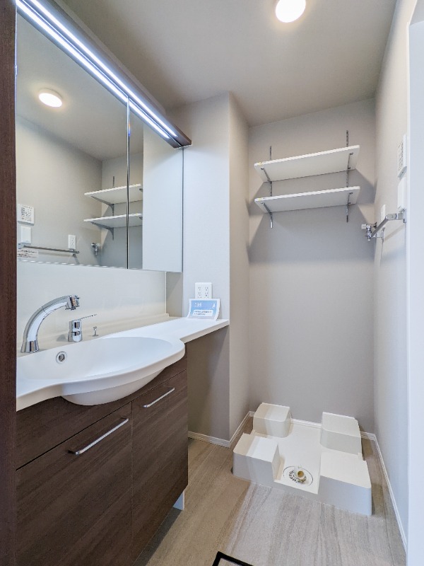 洗面設備　図面と現状に相違がある場合には現状を優先