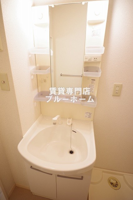 洗面設備　独立洗面台あります！