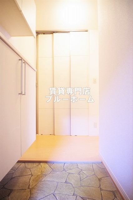 玄関　綺麗な玄関スペース！